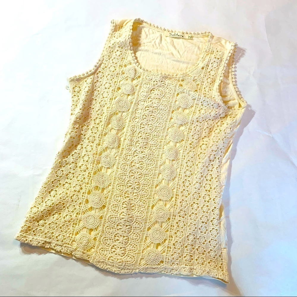 Solitaire crochet front ivory cream tank top women’s small sleeveless top